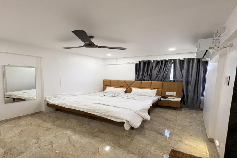 Hotel Ruchi Executive Szatara Kültér fotó